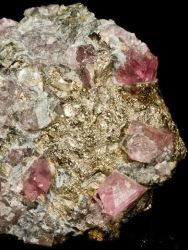 Spinel, pyrhotin, lepidolit