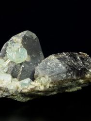 Topaz, záhněda