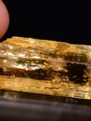 Imperial topaz - 11,9 g