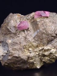 Spinel, pyrhotin