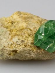 Demantoid