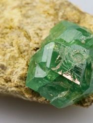 Demantoid