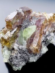 Tanzanit, diopsid