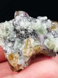 Tanzanit, diopsid